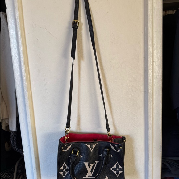 Black and White Jacquard Bag - Picture 2 of 10